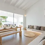 Etnia Villa Binissafuller